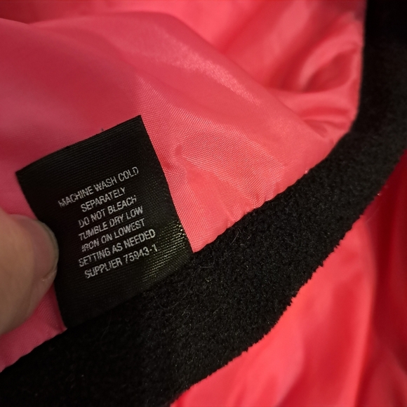 Xersion Pink & Black Puffer Vest Women’s Size Small - Picture 6 of 6